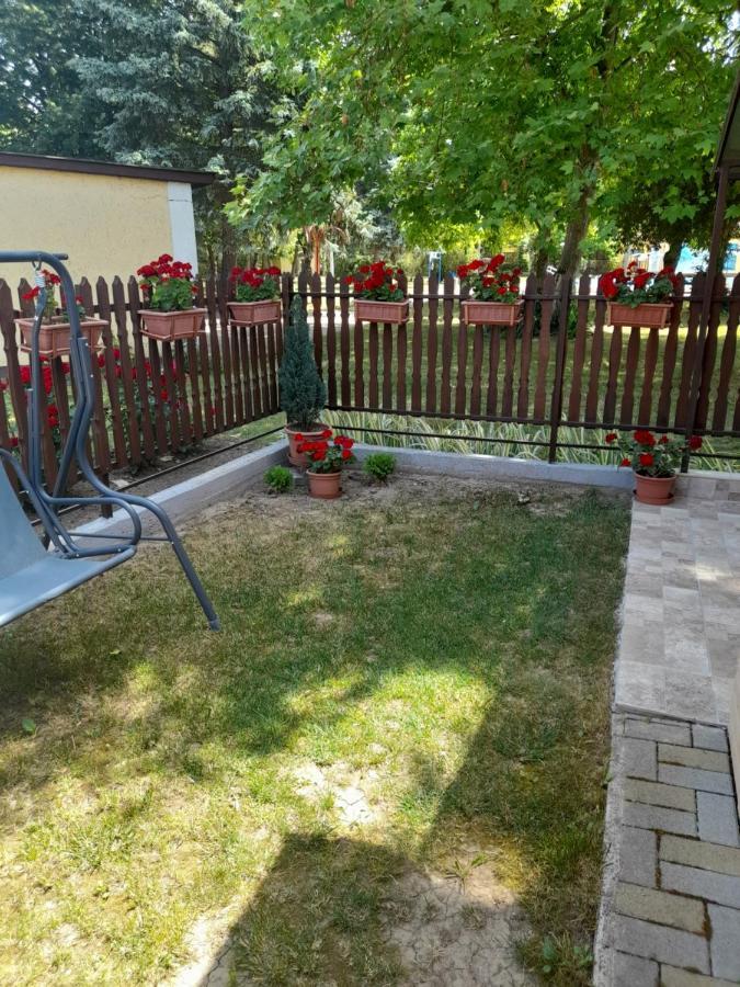 Thermal Apartman Tiszafuered Exterior photo